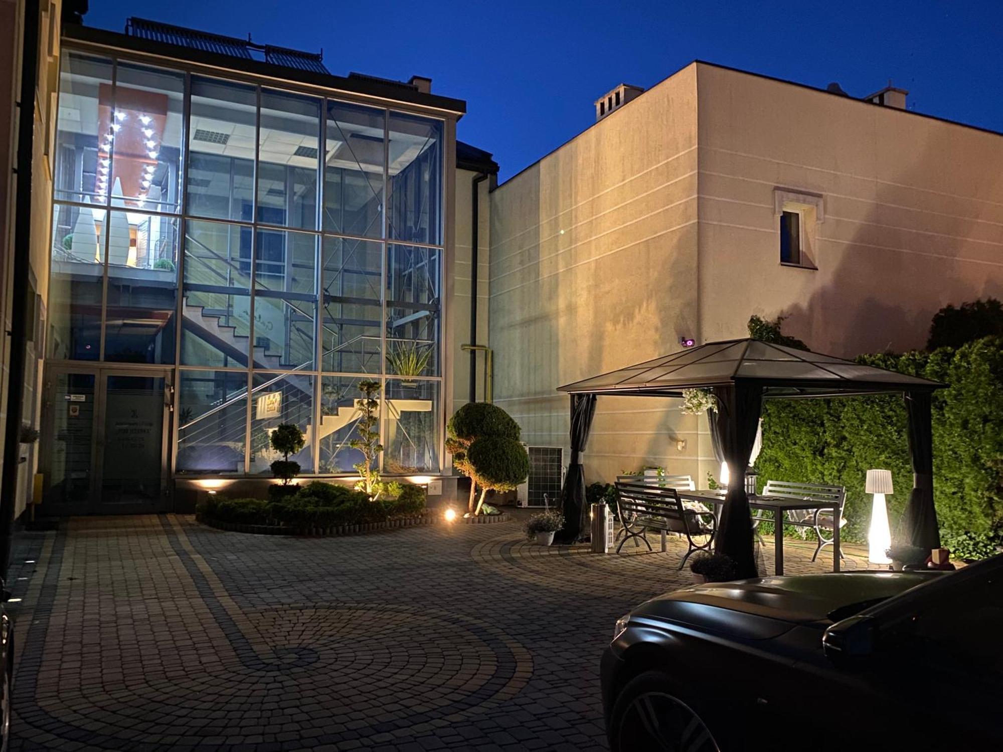 Apartamenty I Pokoje „Pod Jedynka” Konstantynów Łódzki Exterior foto